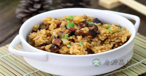 洋芋焖饭怎么做最有营养 洋芋焖饭怎么做最有营养