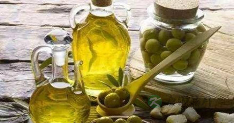 西兰花炒虾仁用什么油 西兰花炒虾仁用什么油