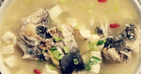 箩粉鱼头豆腐汤放多少水 箩粉鱼头豆腐汤放多少水