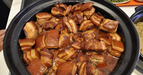 炖肉放料酒吗 炖肉放料酒吗